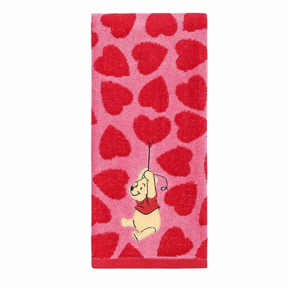 Disney’s Winnie the Pooh with Red Hearts Design Hand Towels Set of 2pc. NWT